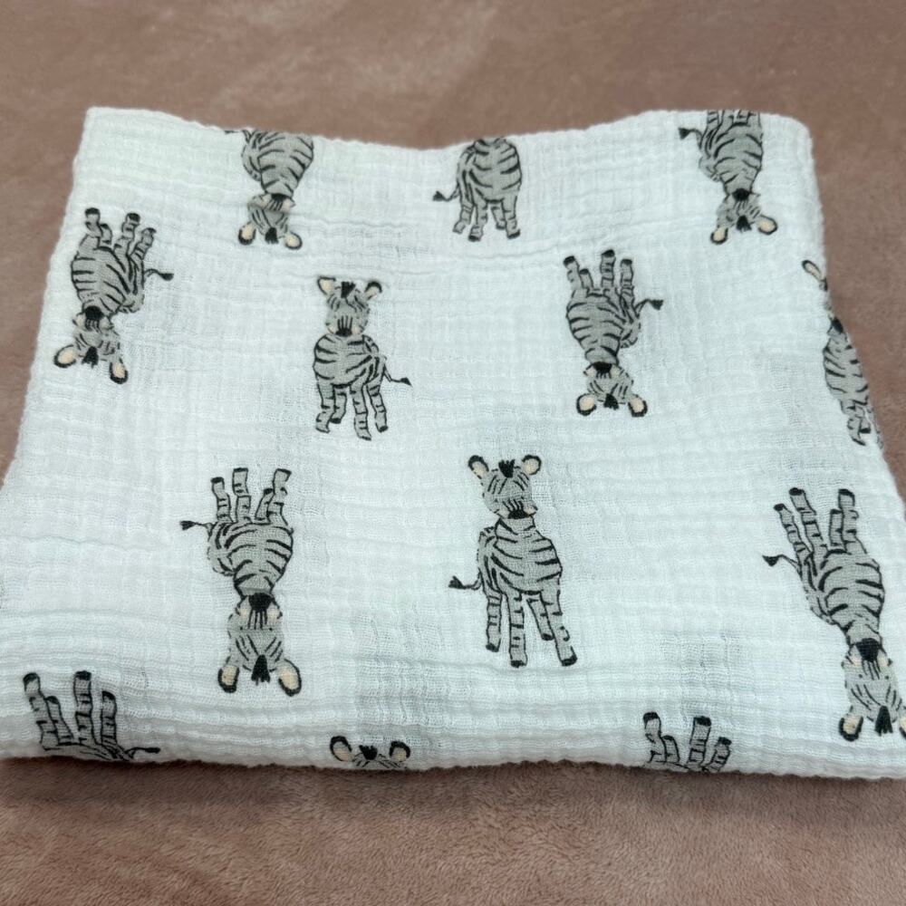 Aden + Anais Safari Babes Zebra Cotton Muslin Zoo Baby Receiving Blanket 48 x 42
